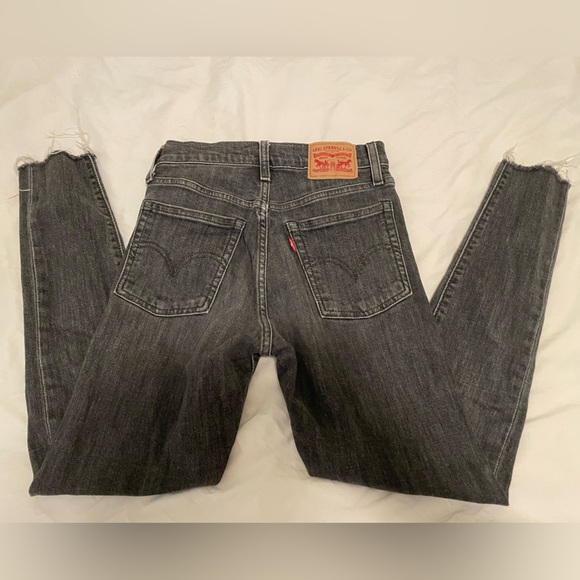 WEDGIE SKINNY LEVIS SIZE 25 - Picture 4 of 9